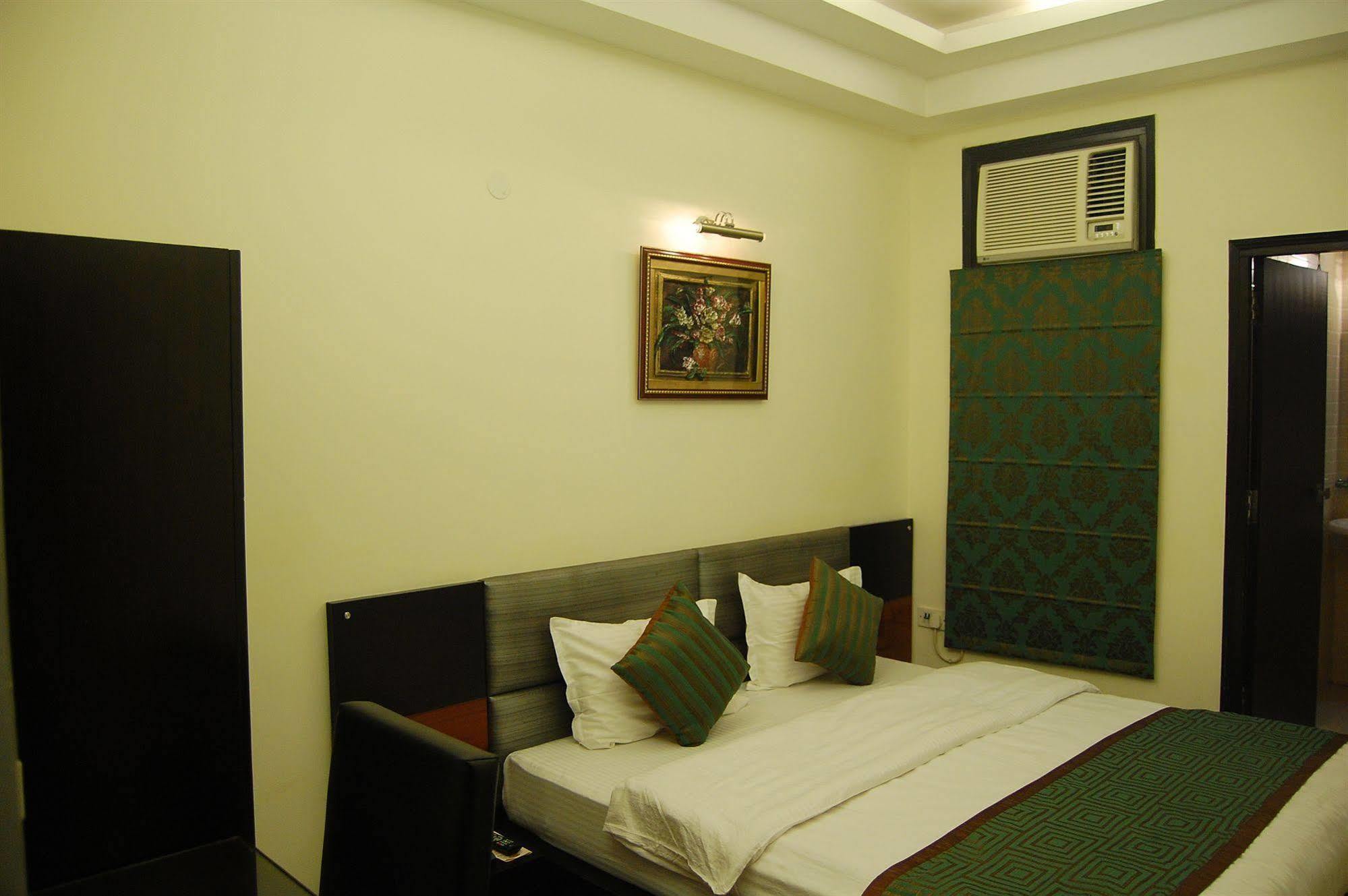 Hotel Delhi Aerocity, Nh 48 นิวเดลี ภายนอก รูปภาพ